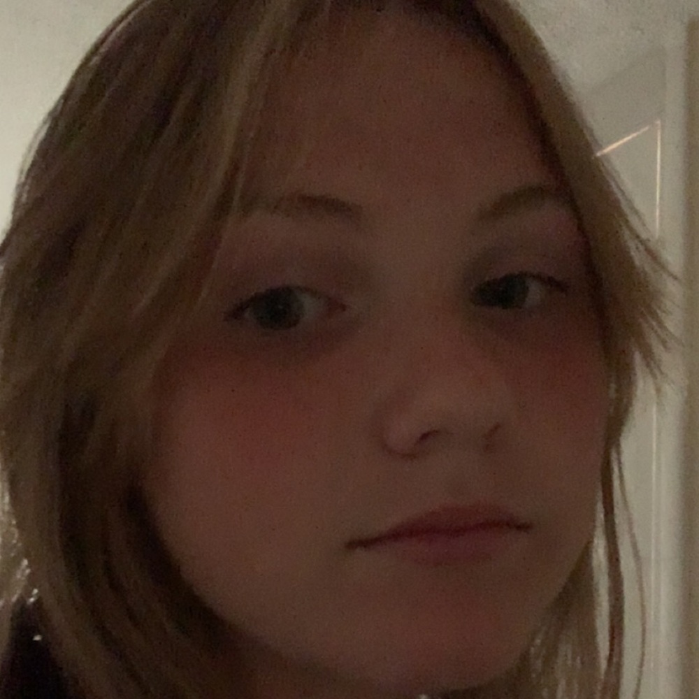 Meet your Posher, Alyssa